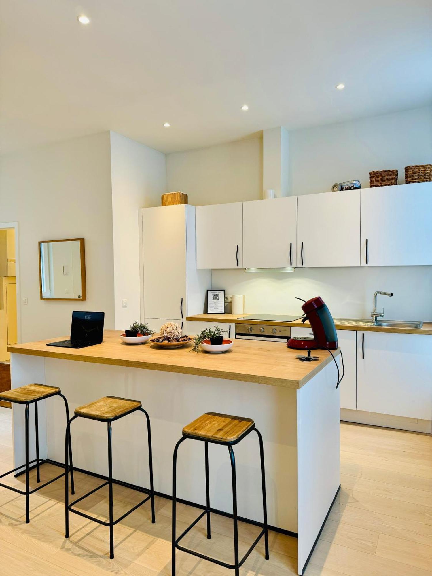 My Haus Saint Catherine Brussel Bagian luar foto